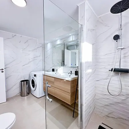 בית נופש Windmill Hill Cozy Townhouse By Becherish