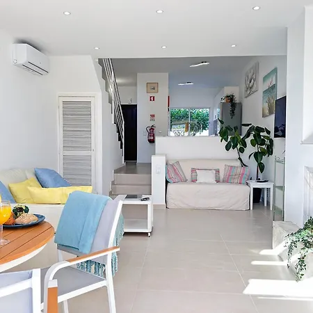 Windmill Hill Cozy Townhouse By Becherish *