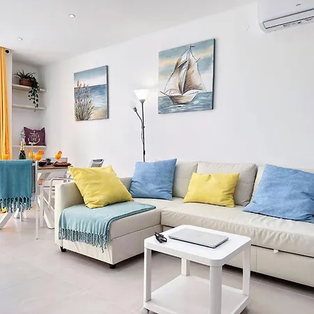 Hébergement de vacances Windmill Hill Cozy Townhouse By Becherish