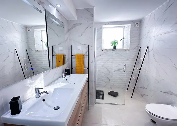 Дом отдыха Windmill Hill Cozy Townhouse By Becherish *