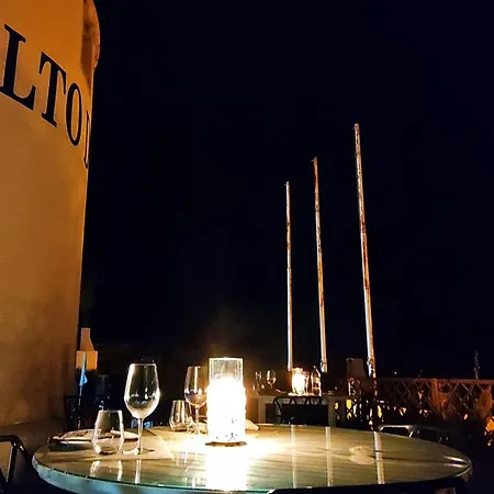 Tatil Evi Windmill Hill Cozy Townhouse By Becherish Albufeira